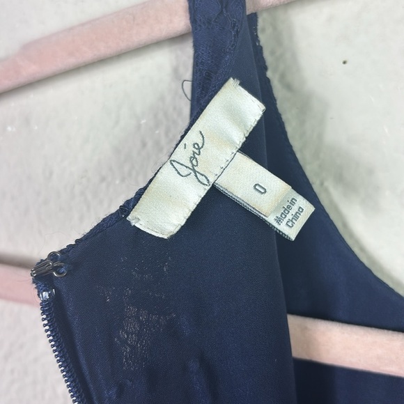 Joie Navy Blue Lace Fit And Flare Sleeveless Dress size 0 - Picture 3 of 10